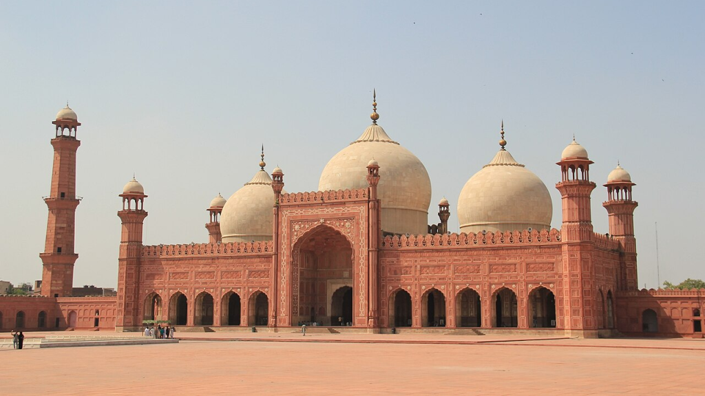 A Monument of Spiritual Grandeur - Badshahi Mosque