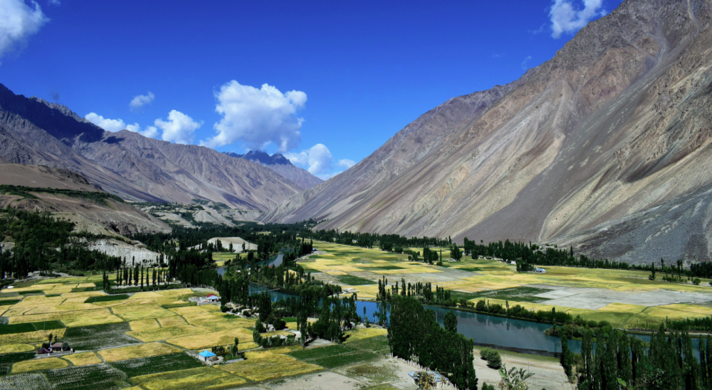 Ghizer District - Phander Valley