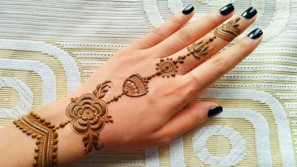 Modern Women's Minimalist Mehndi Designs